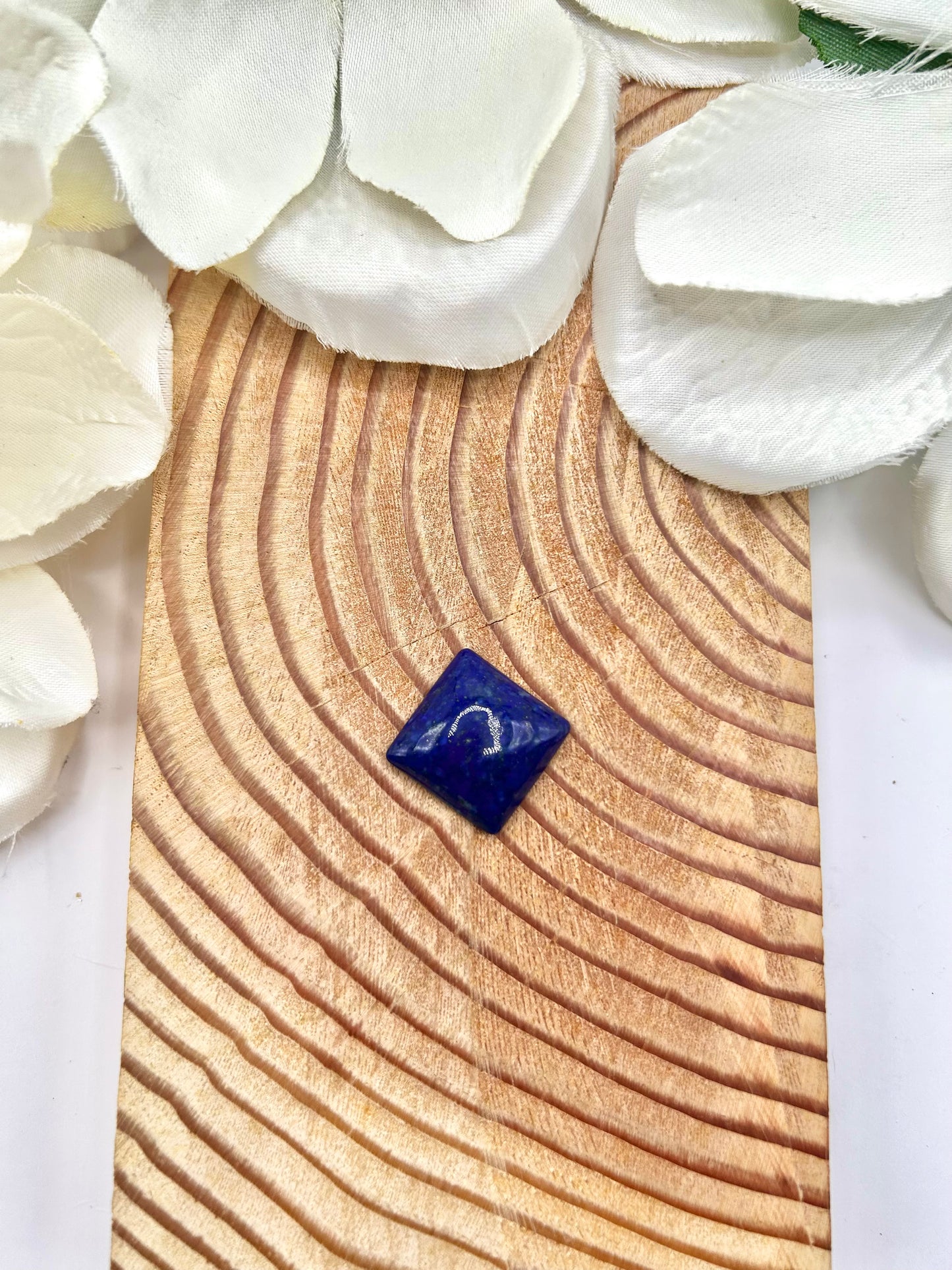 Lapis Cab