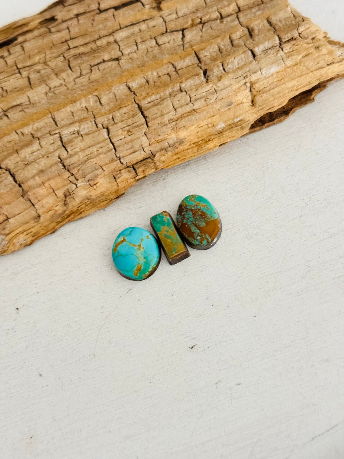 Natural Kings Manassa Turquoise Cabs