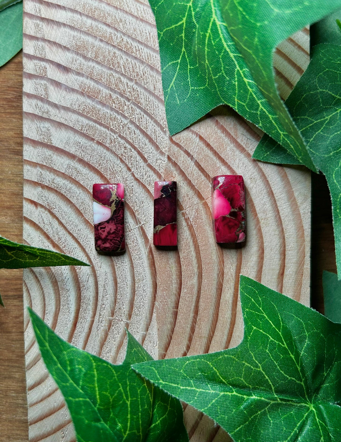 Rose Dahlia Cabs