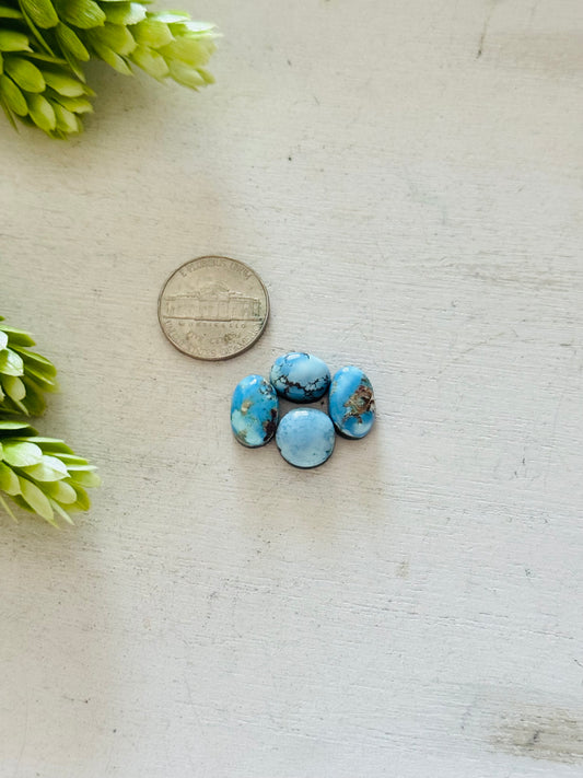 Golden Hills Turquoise Cabs