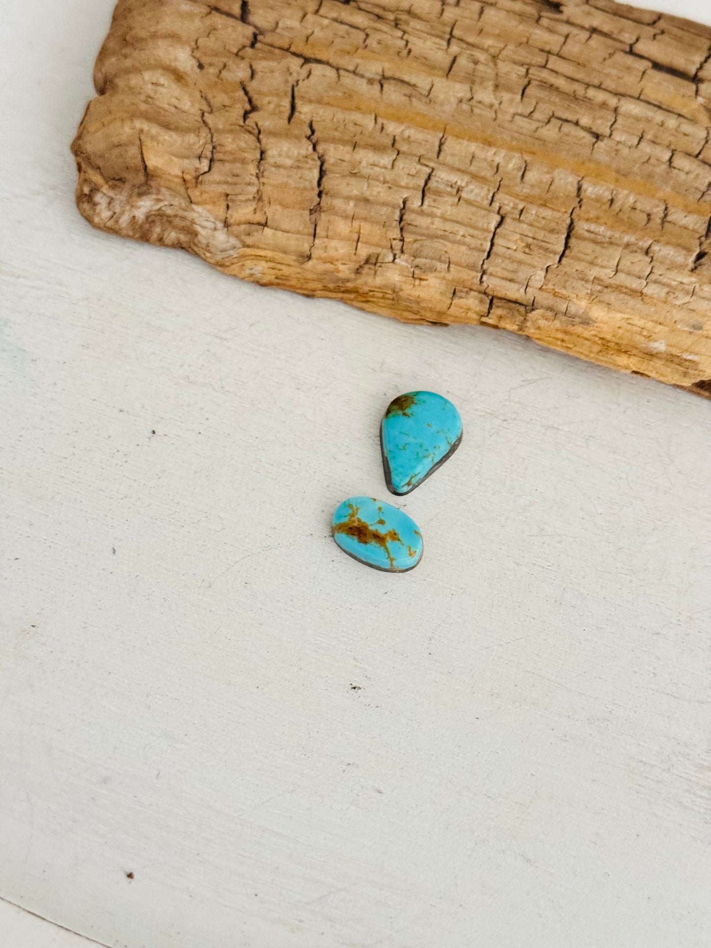 Natural Kings Manassa Turquoise Cabs