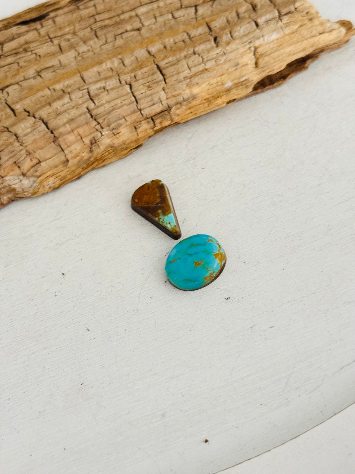 Natural Kings Manassa Turquoise Cabs