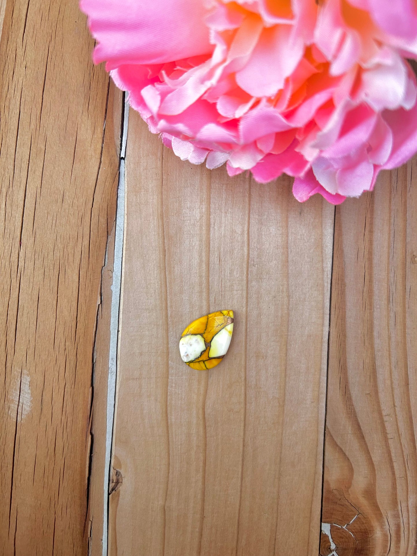 Honey Dahlia Cab