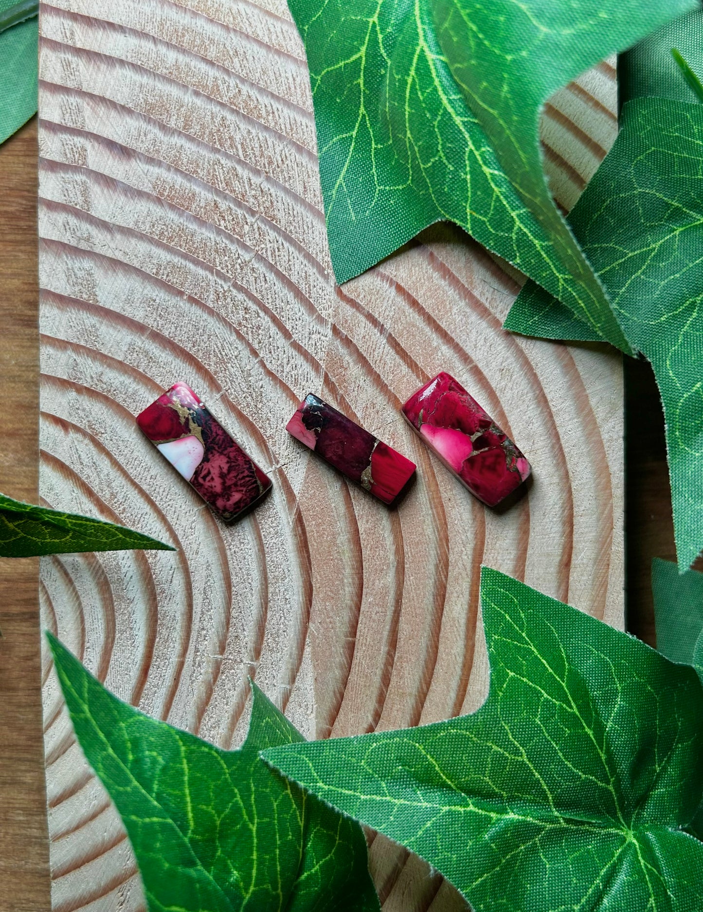 Rose Dahlia Cabs