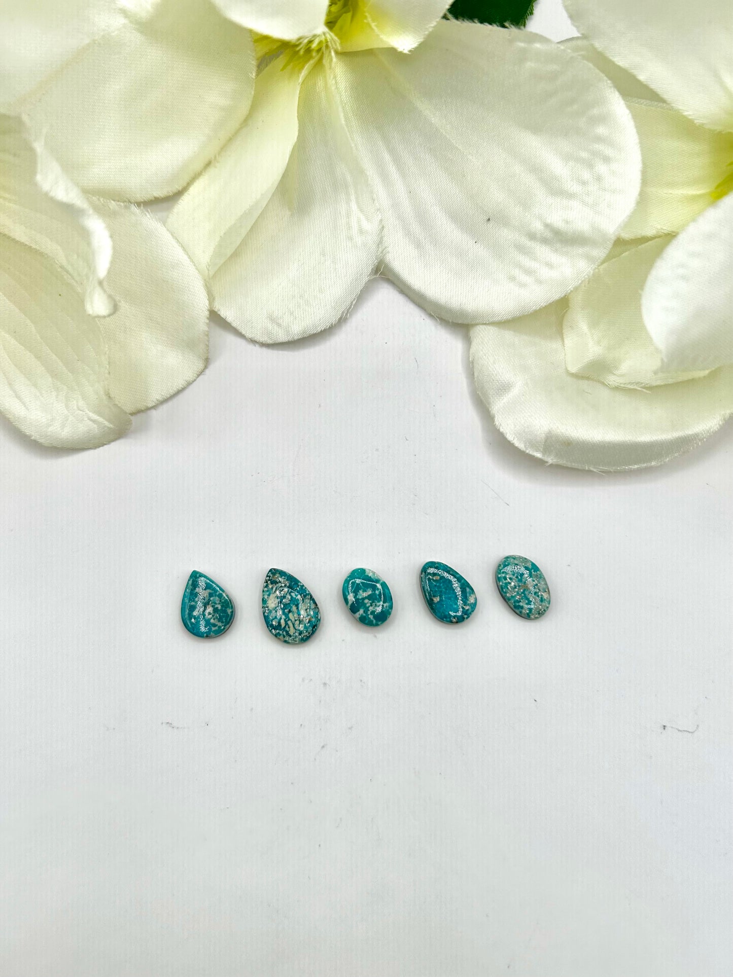 White Water Turquoise Cabs