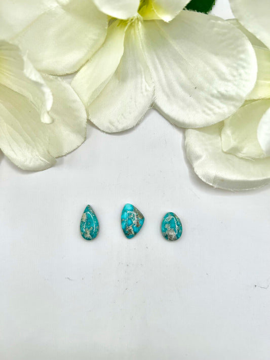 White Water Turquoise Cabs