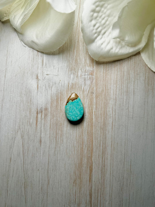 Number 8 Turquoise Cab