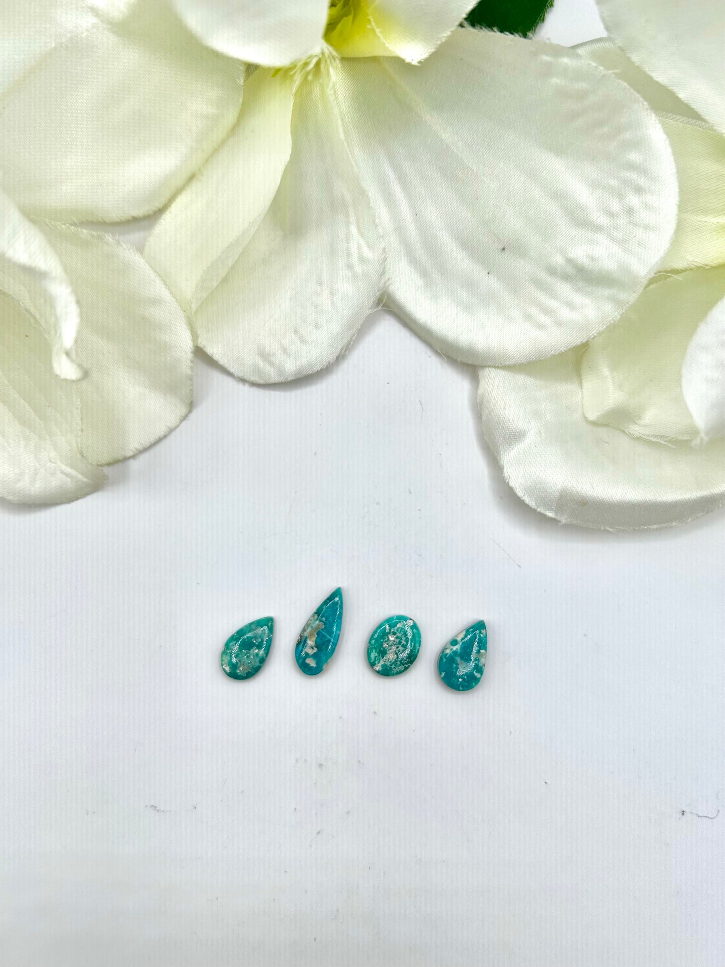 White Water Turquoise Cabs