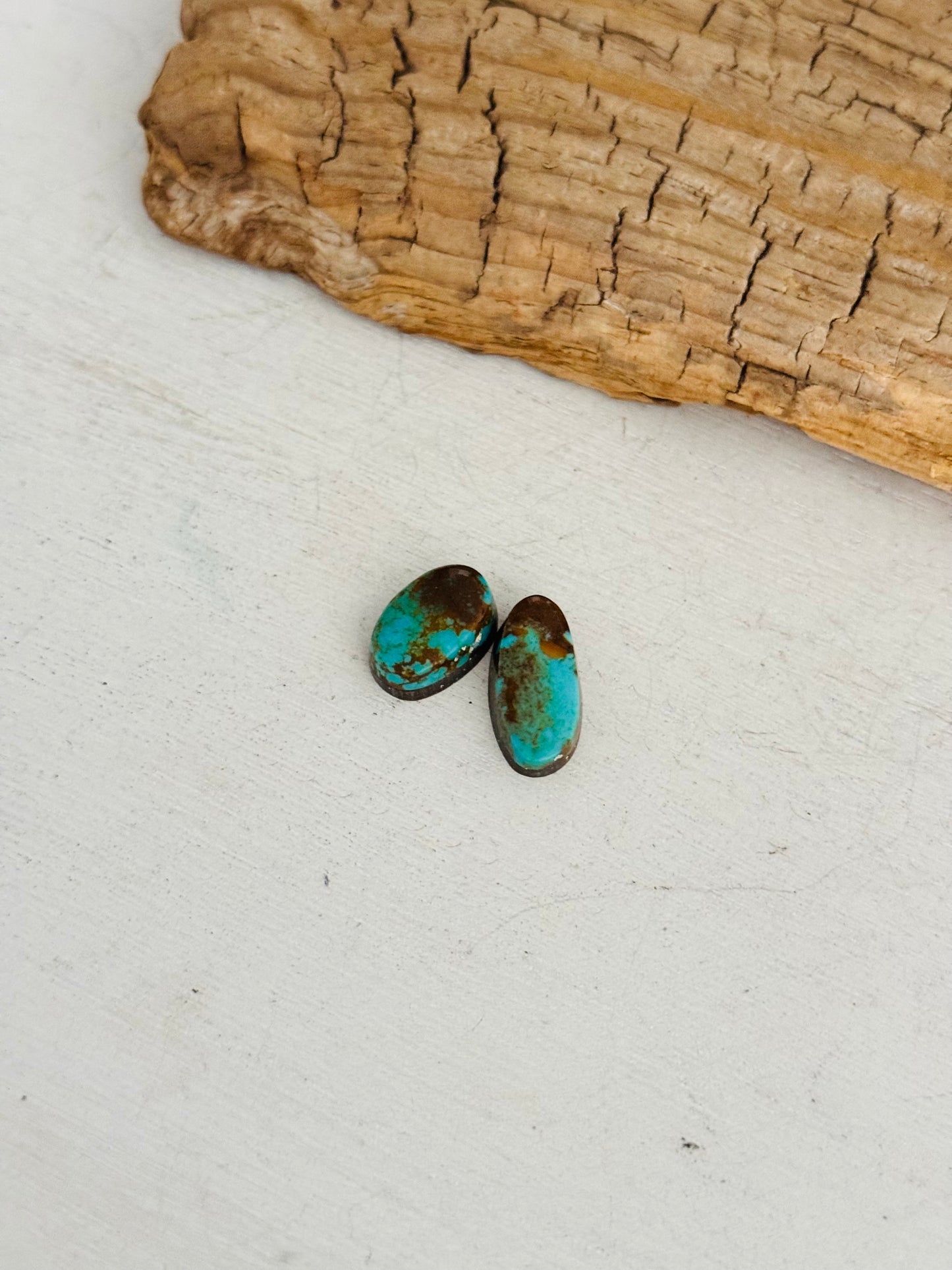 Natural Kings Manassa Turquoise Cabs